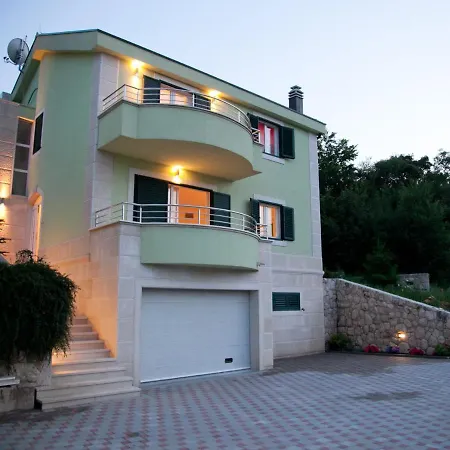 Luna By Interhome *
